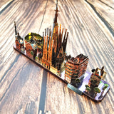 Barcelona metalen architectuurmodel schuin van voren met de Sagrada Familia als middelpunt