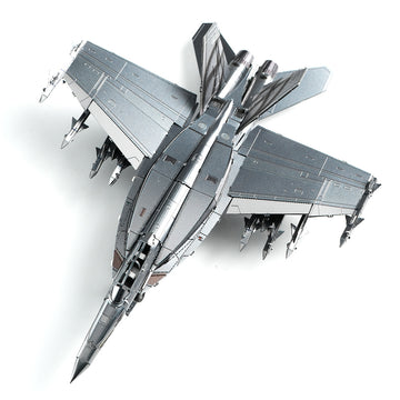 Compleet F/A-18 metalen straaljagermodel van boven met dubbele staartvinnen en vleugellast