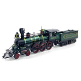 Groene westernlocomotief vanuit de andere voorhoek met koplamp, schoorsteen en gekoppelde tender