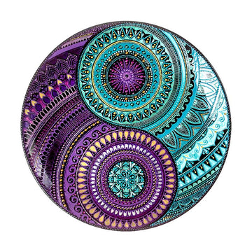Ronde turquoise-paarse yin-yang mandala met concentrische bloemmotieven, stippen en geometrische patronen