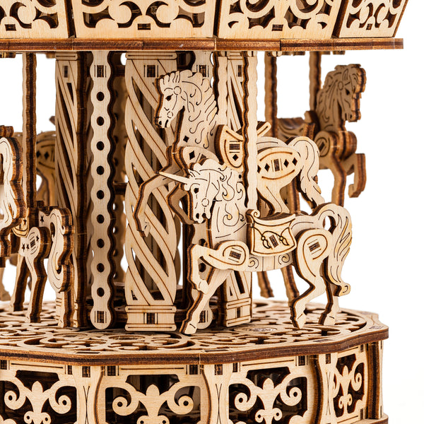 WoodTrick Parisian Carousel – Muziekdoos Bouwpakket – foto 2