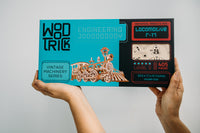 WoodTrick Locomotive R17 – Trein Bouwpakket voor Volwassenen