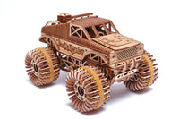 Het WoodTrick Monster Truck - Auto Bouwpakket met Veermotor is een houten bouwpakket van het merk WoodTrick met grote, tandwielvormige wielen, verfijnde gravures zoals ENGINE MASTER en zichtbare mechanica. Perfect technisch bouwpakket voor volwassenen.