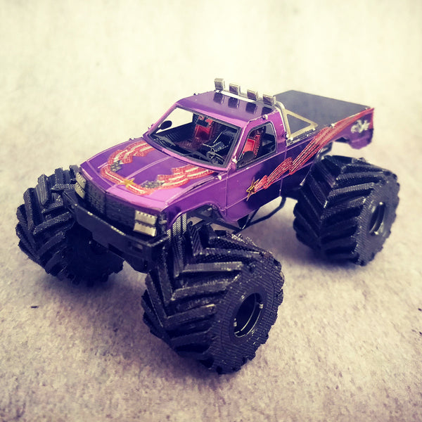 Monstertruck Metalen Bouwpakket - Paars - alternatief zijaanzicht van het opgebouwde model