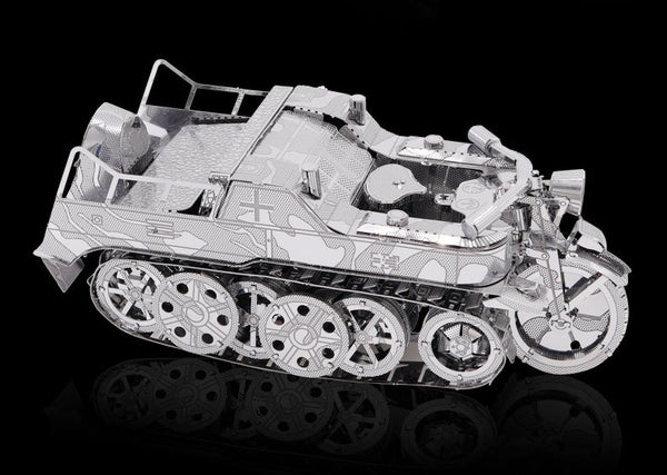 Halftrack-Motorfiets Metalen Bouwpakket - Rupsvoertuig - alternatief zijaanzicht van het opgebouwde model