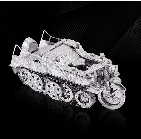 Halftrack-Motorfiets Metalen Bouwpakket - Rupsvoertuig - sfeerfoto van het opgebouwde model