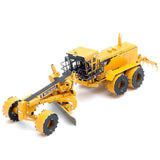 Motorgrader Metalen Bouwpakket - Wegenbouwmachine - schuin overzicht van het opgebouwde model