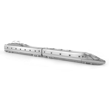 Japan Type 923 Shinkansen Metalen Bouwpakket - schuin overzicht van het opgebouwde model
