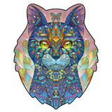 The Poes 2 Houten Puzzel (A4 formaat) van SlimSpul nederland b.v. is een sfeervolle kat figuurpuzzel met een kleurrijk, symmetrisch ontwerp - ideaal als cadeau voor poëzieliefhebbers en fans van unieke kunst.