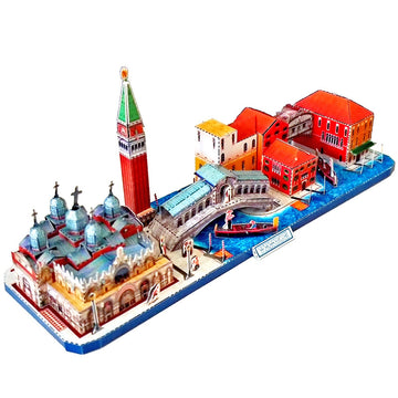 Compleet Venetië metalen stadsgezicht met San Marcobasiliek, Campanile, Rialtobrug, paleizen en gondels