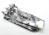 Het Militaire Hovercraft (Bizon) Metalen Bouwpakket van SlimSpul nederland b.v. is een gedetailleerd amfibievoertuig model met nauwkeurige ventilatoren, relingen en structuur, getoond op een effen witte achtergrond.