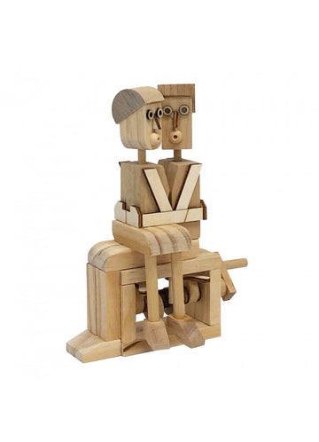 Het Kussend Stelletje Houtconstructie - Romantisch Bewegend Model van SlimSpul nederland b.v. is een op Timberkits geïnspireerde houten automaat van twee abstracte figuren die bij elkaar zitten, met zichtbare gewrichten en bewegende mechanische onderdelen.